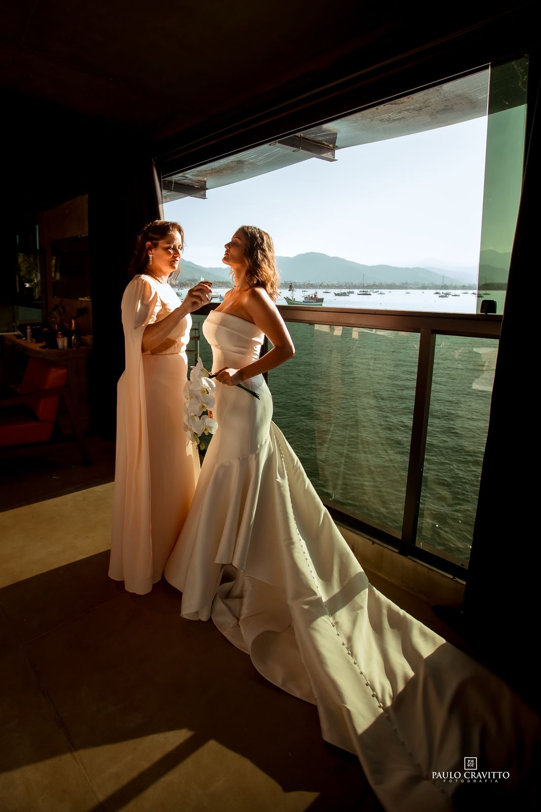 Noiva com vista para o mar